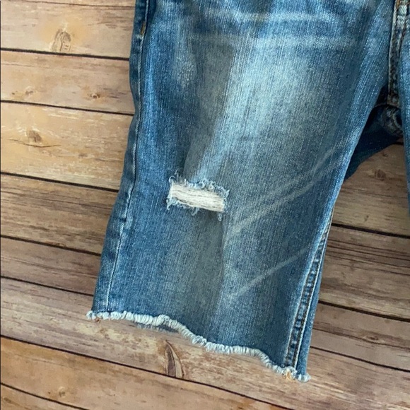 🎈Sale🎈Just U.S.A Distressed Bermuda Jean Shorts - Picture 2 of 8